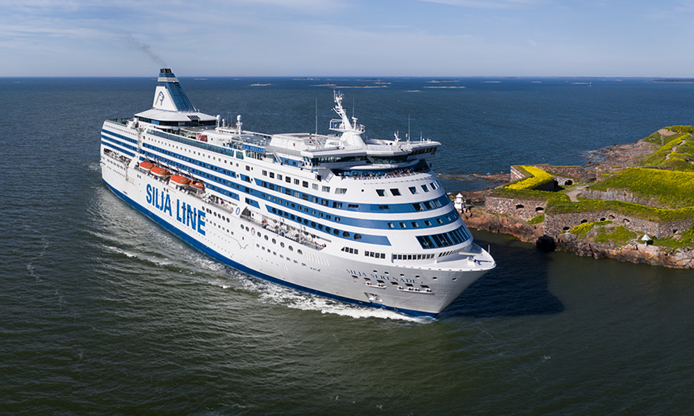 Silja Serenade - Stockholm - Helsinki route, sailing into port of Helsinki.